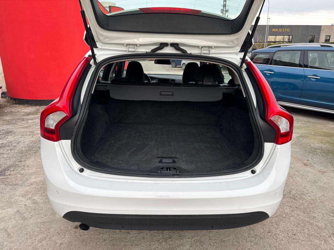 Volvo V60 D3 Geartronic Summum