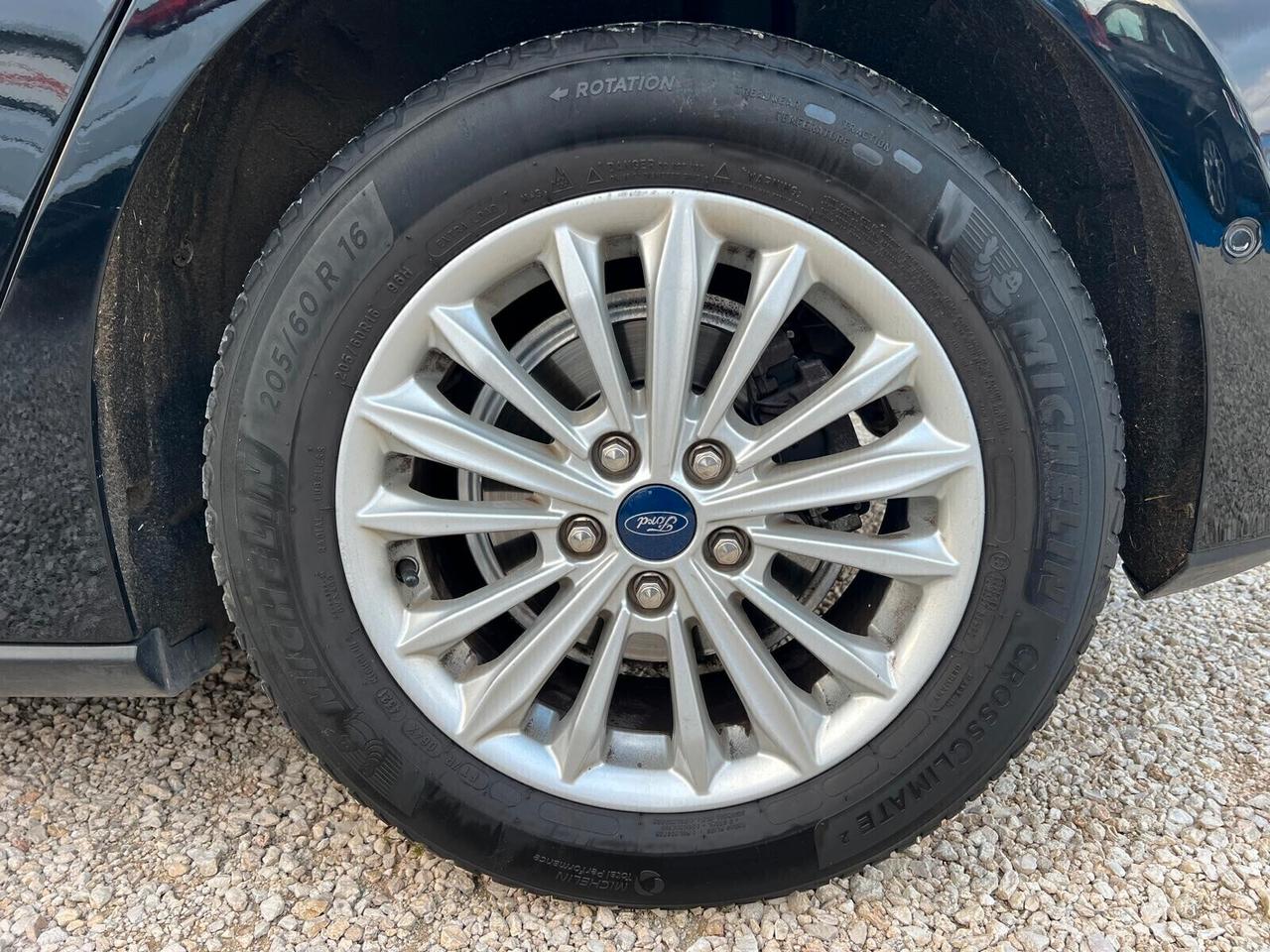Ford Focus 1.5 TDCi 120 CV NAVI PARK LED CAM