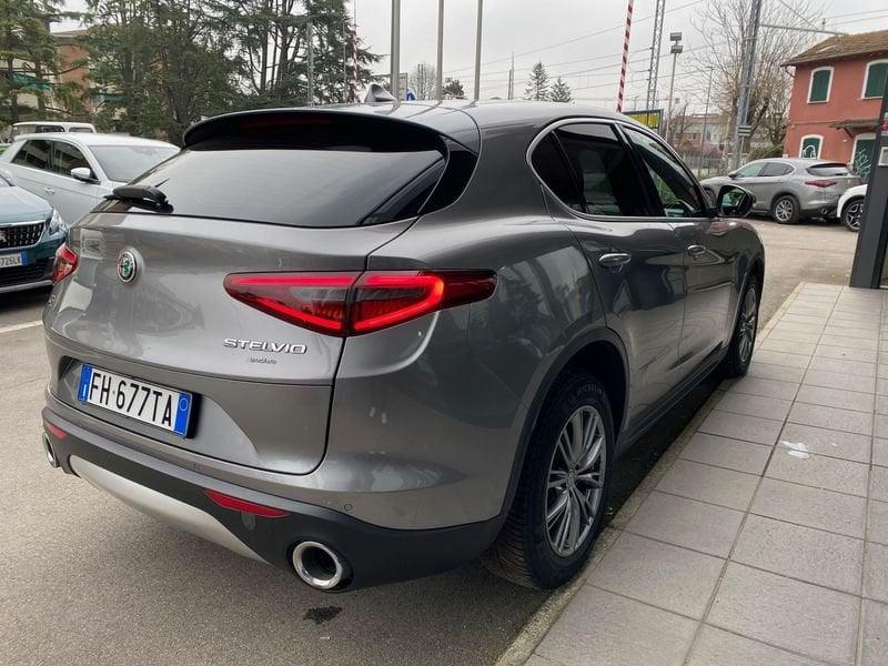 Alfa Romeo Stelvio 2.2 Turbodiesel 210 CV AT8 Q4 Business Rif. Antonio