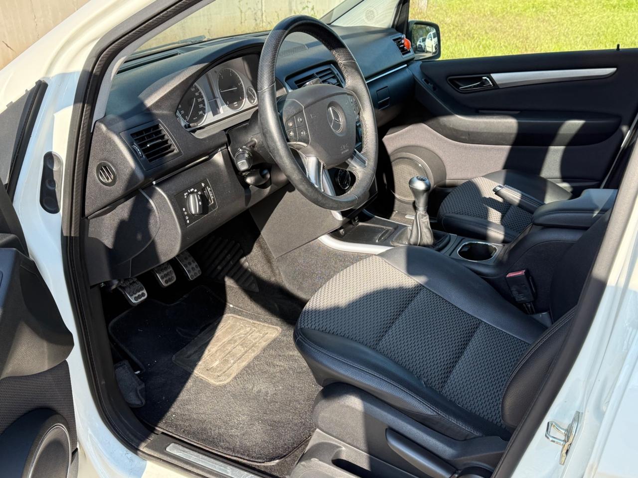 Mercedes-benz B 180 B 200 CDI Sport