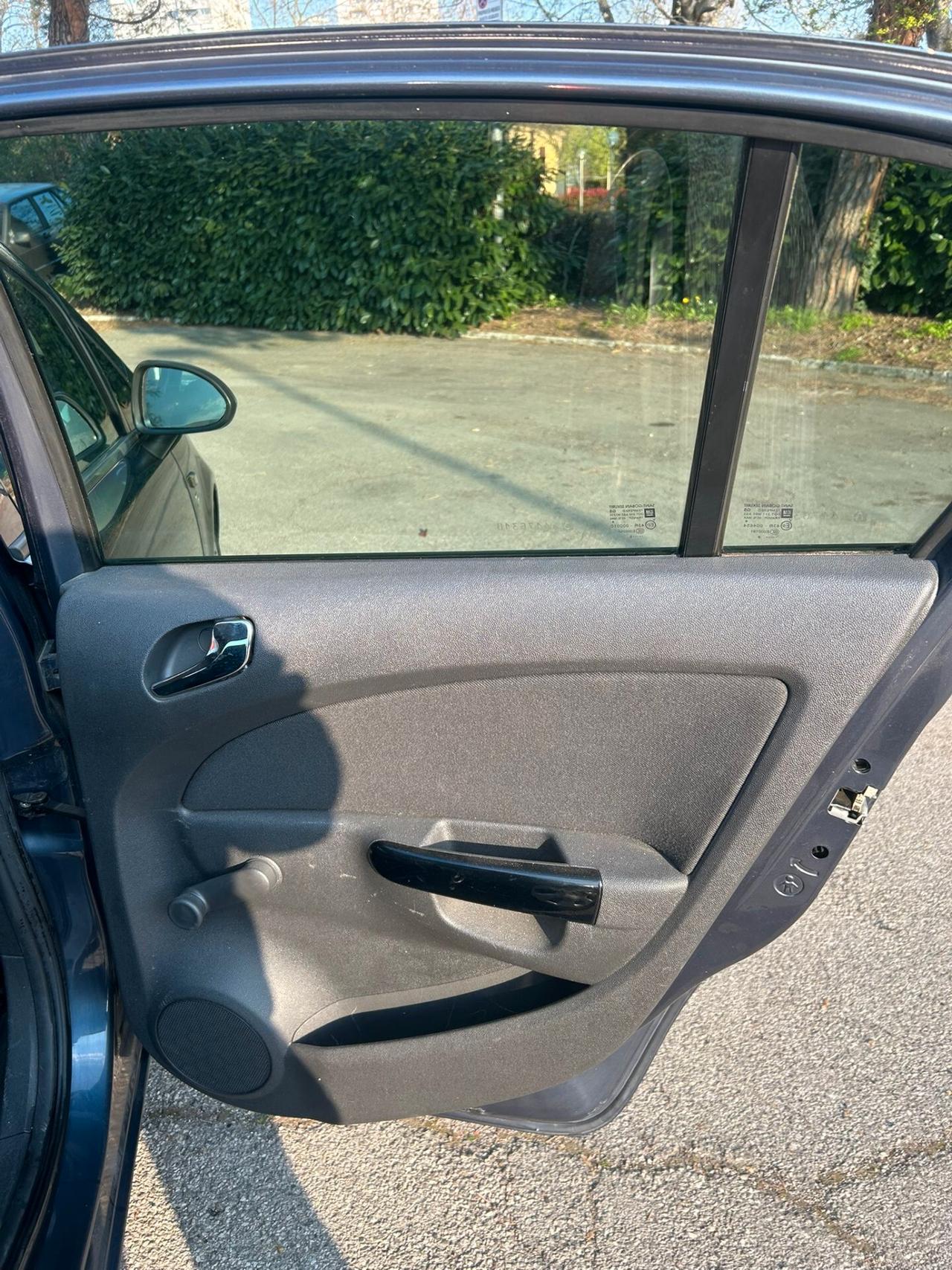 Opel Corsa 1.2 cc benzina GPL full optional anno 2011