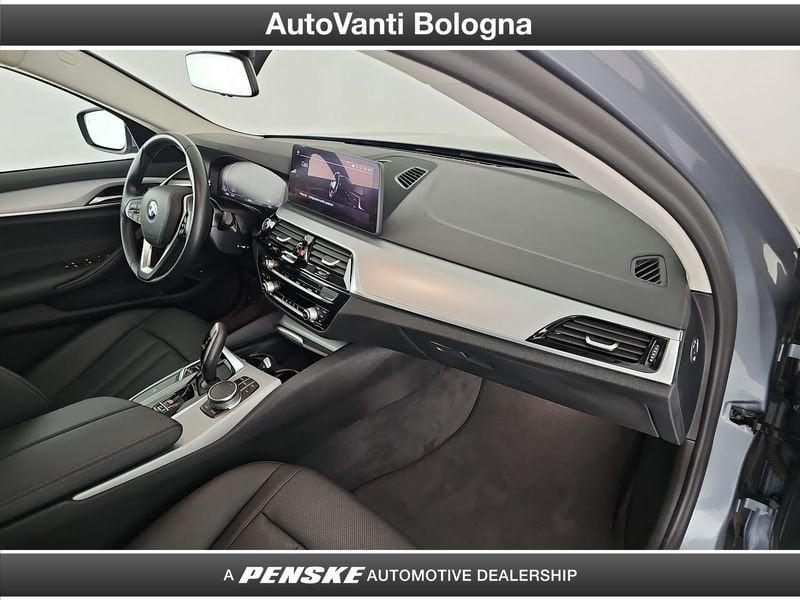 BMW Serie 5 530i 48V xDrive Touring Business