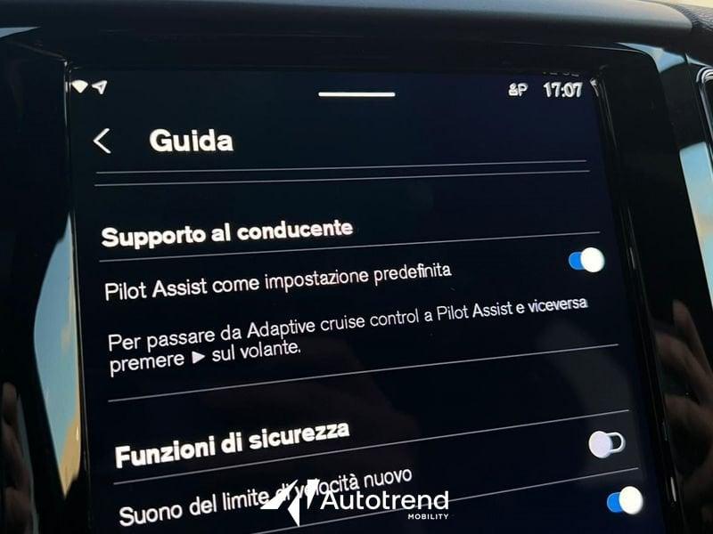 Volvo XC60 T6 Plug-in Hybrid 253+14 CV AWD Automatico Plus Dark