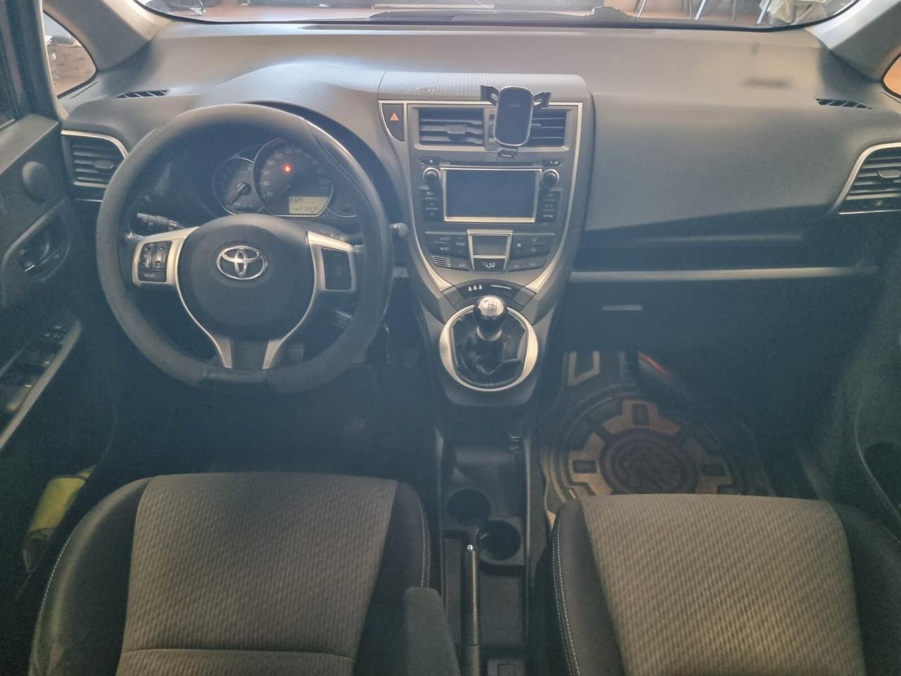 Toyota Verso-S 1.3 MT Style