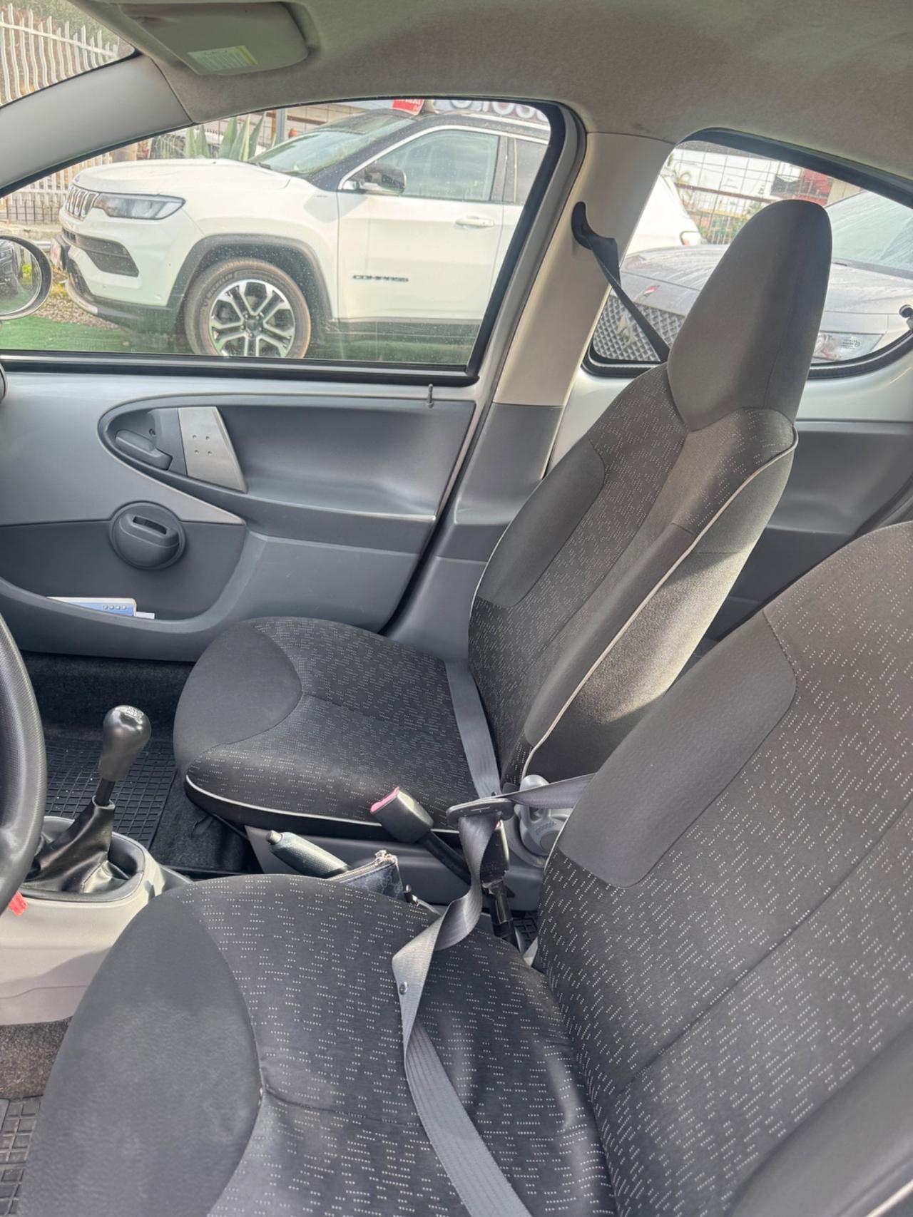 Peugeot 107 1.4 HDi 5p. Plaisir