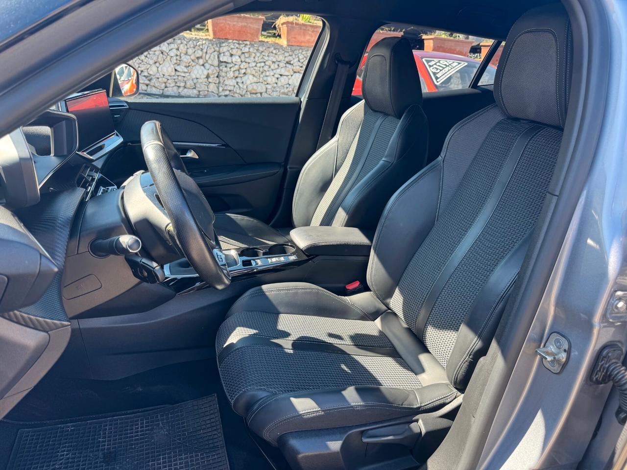 Peugeot 2008 1.5 BlueHDi 110cv S&S GT