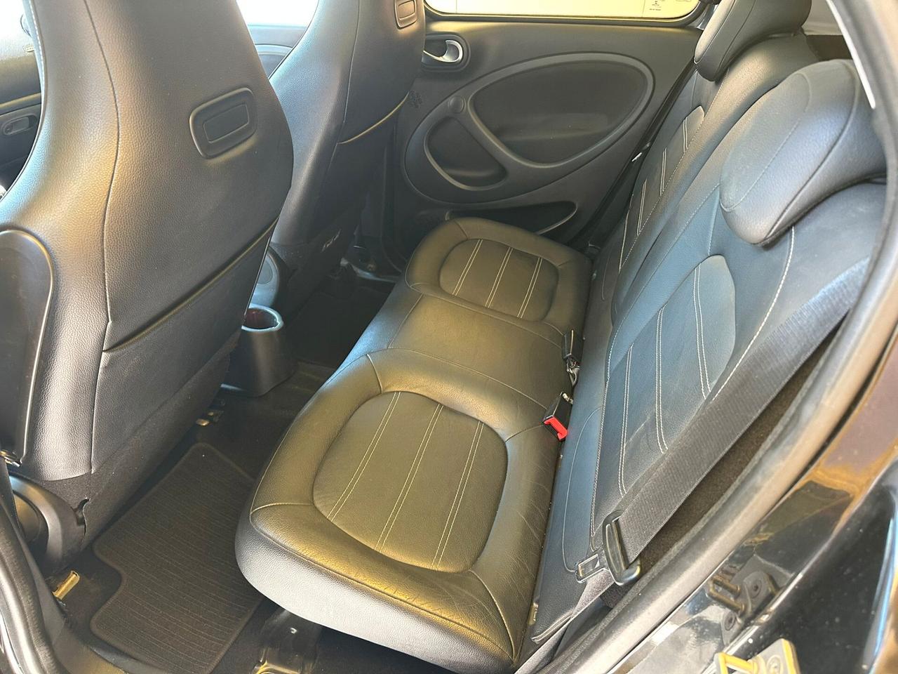 Smart ForFour 900cc benzina 12 mesi garanzia-2015