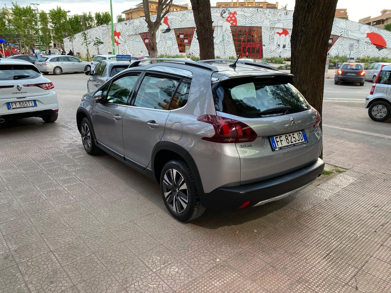 Peugeot 2008 BlueHDi 120 S&S Crossway