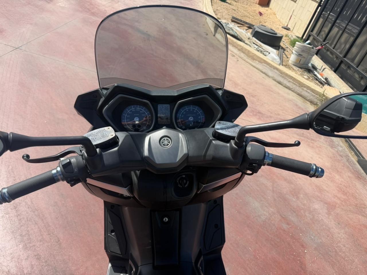Yamaha X-Max 400
