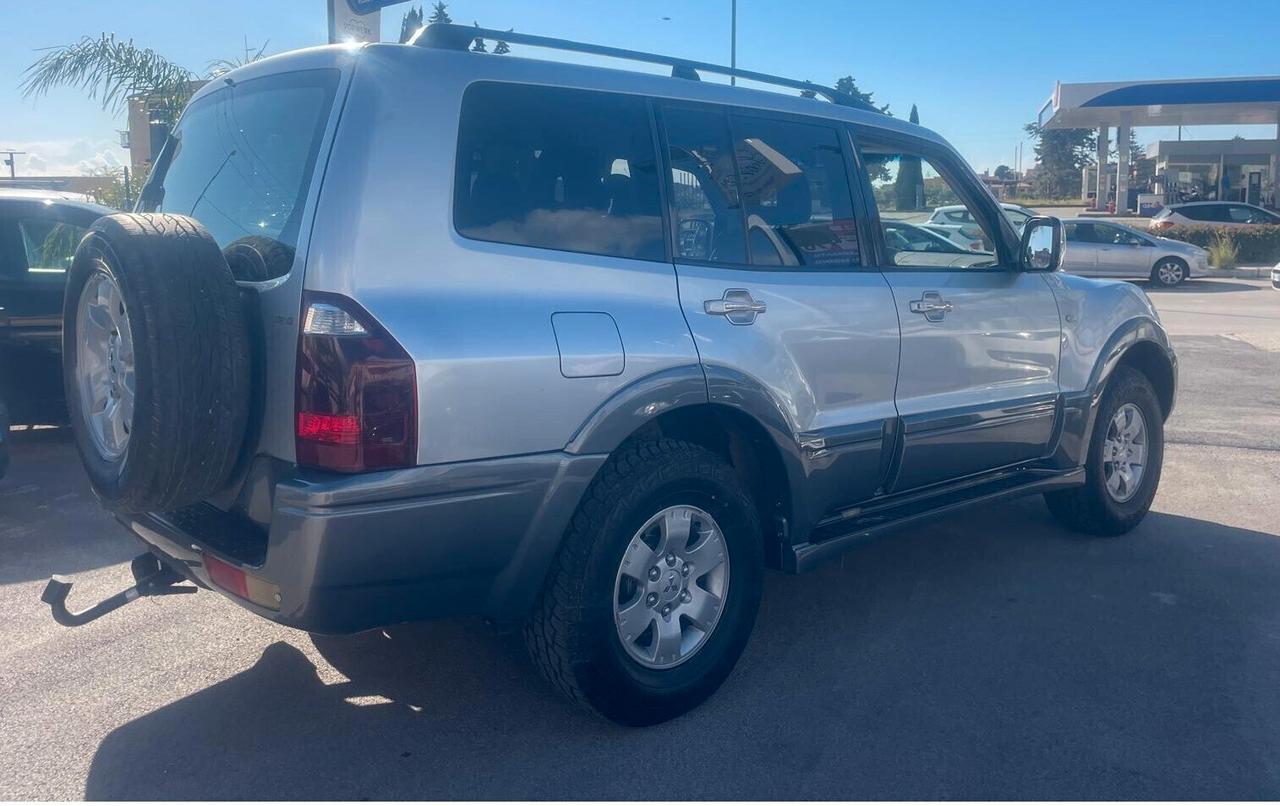 Mitsubishi Pajero 3.2 Td Gancio Traino 7 Posti