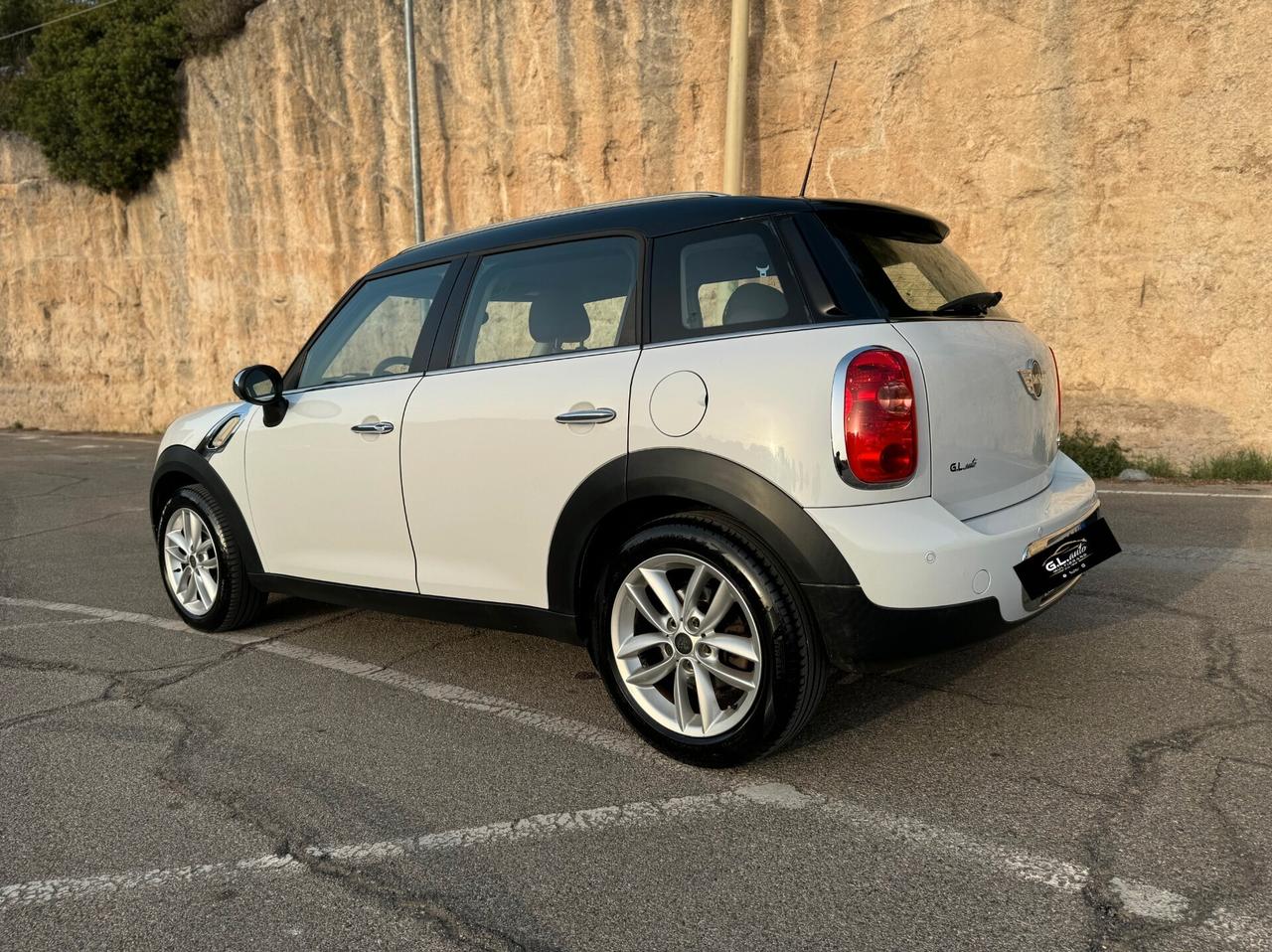 Mini Cooper D Countryman/1.6 111CV/XENO/PELLE/LED