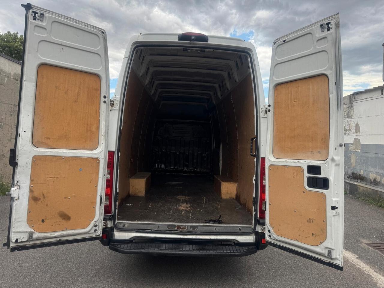 Iveco Daily 35S15V 2.3 HPT PC-TM Furgone