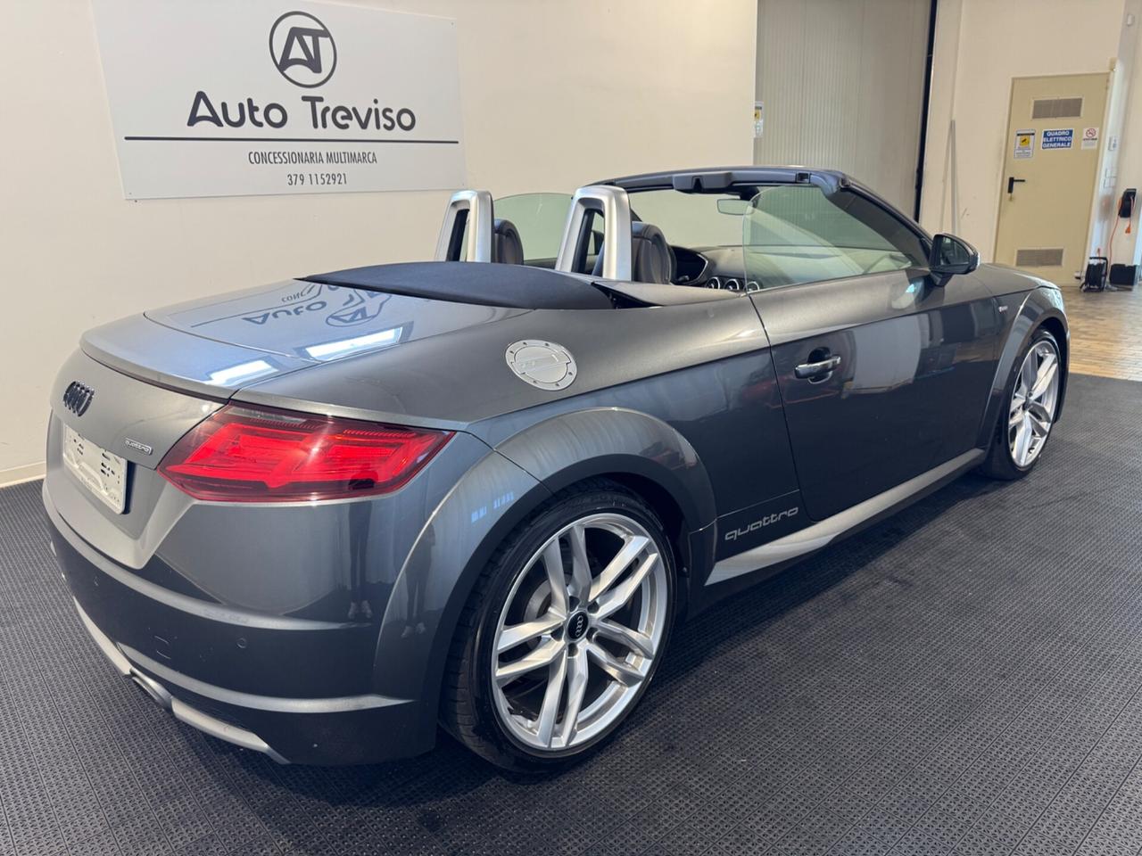Audi TT Roadster 2.0 TFSI quattro S tronic line