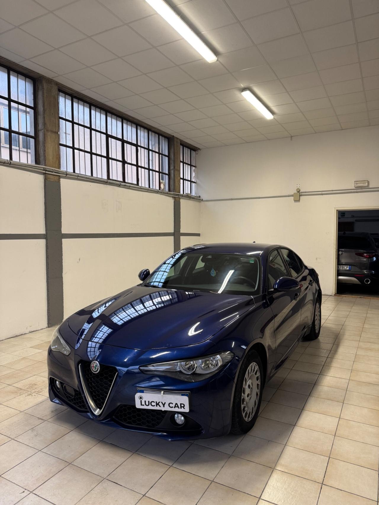 Alfa Romeo Giulia 2.2 Turbodiesel 180 CV Business Sport