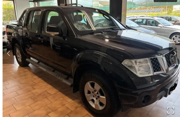 Nissan Navara 2.5 dCi 4 porte Double Cab SE 4X4
