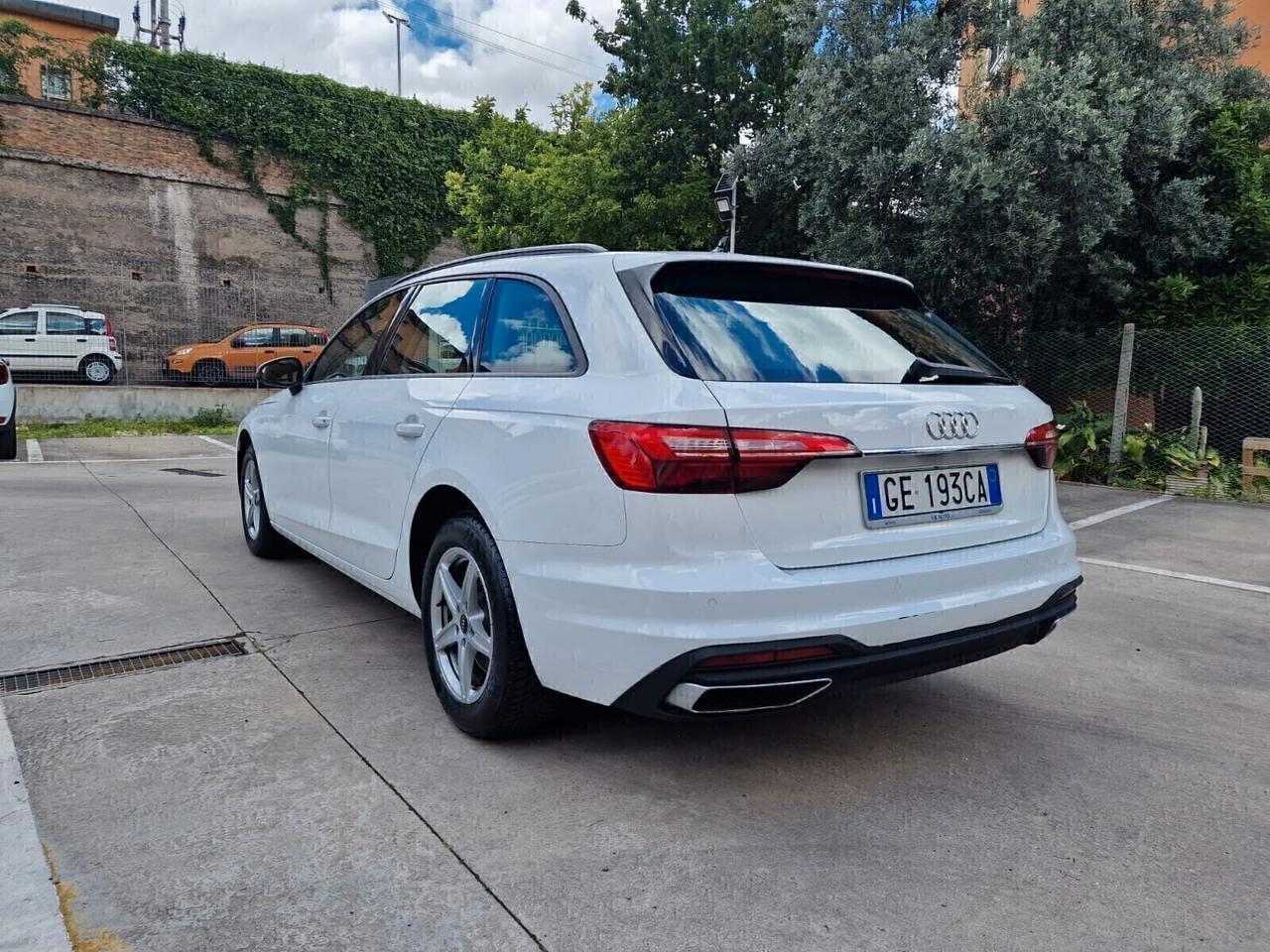 Audi A4 Avant 30 2.0 Hybrid/tdi Business 136cv S-tronic