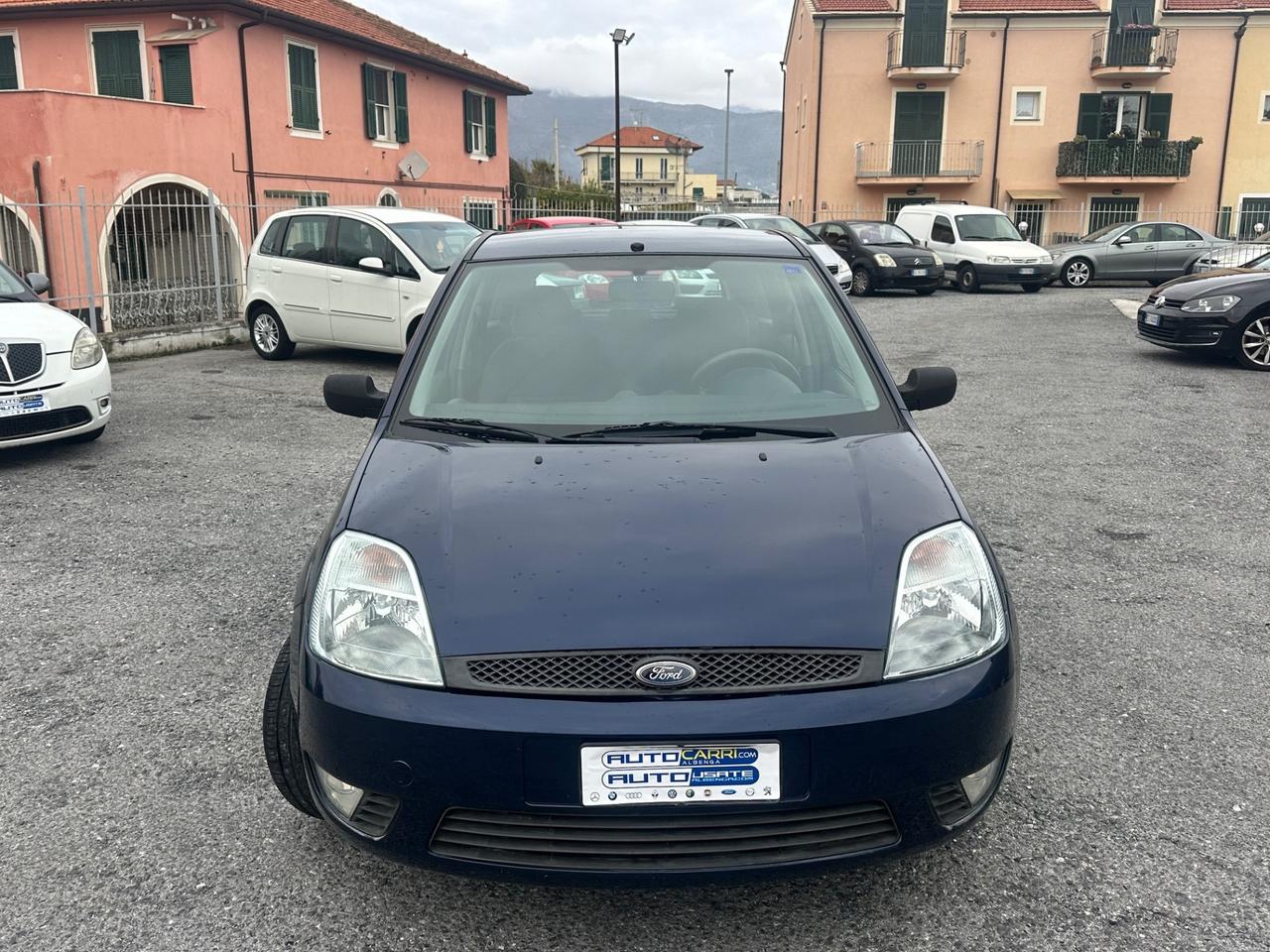 Ford Fiesta 1.4 16V 5p. Ghia