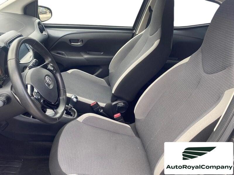 Toyota Aygo Connect 1.0 VVT-i 72 CV 5 porte x-play MMT