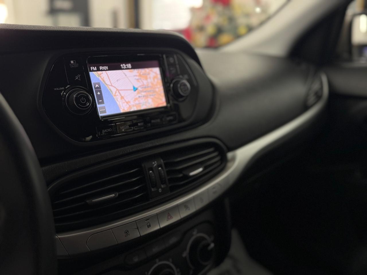 Fiat Tipo 1.6 Mjt SW Lounge Automatica