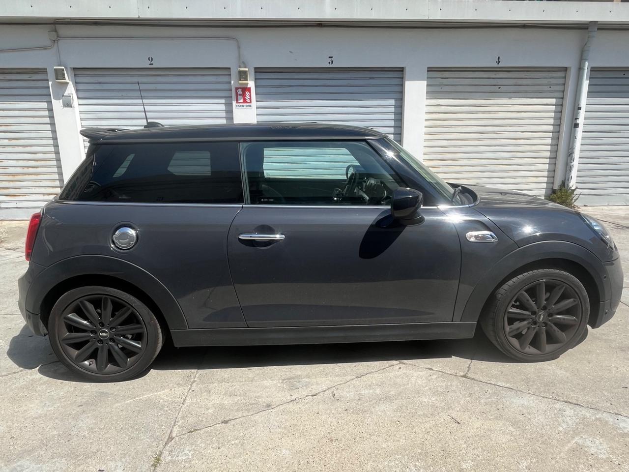 Mini 2.0 Cooper S 192CV Da VETRINA
