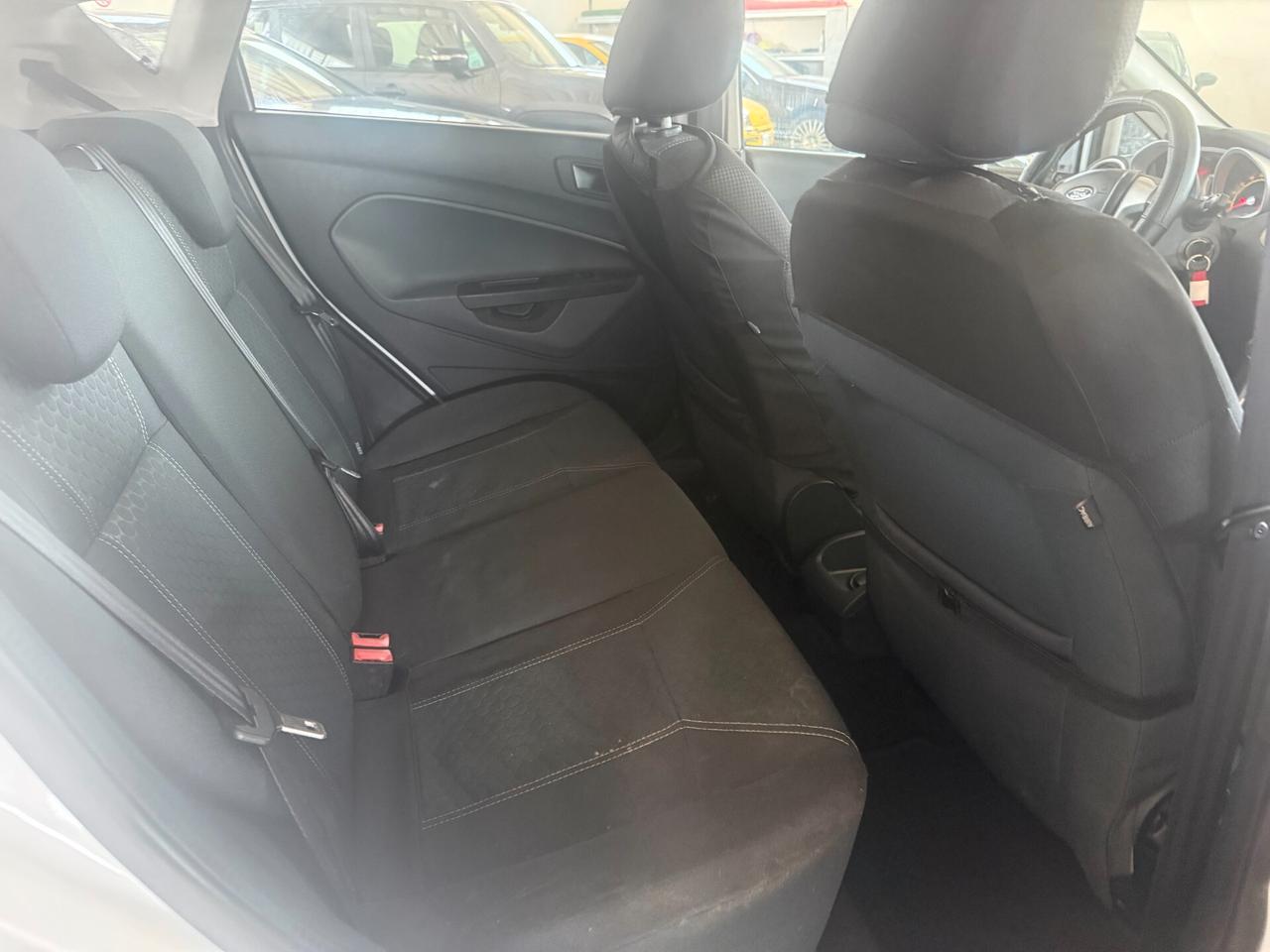 Ford Fiesta 1.4 TDCi 68CV 5 porte Titanium