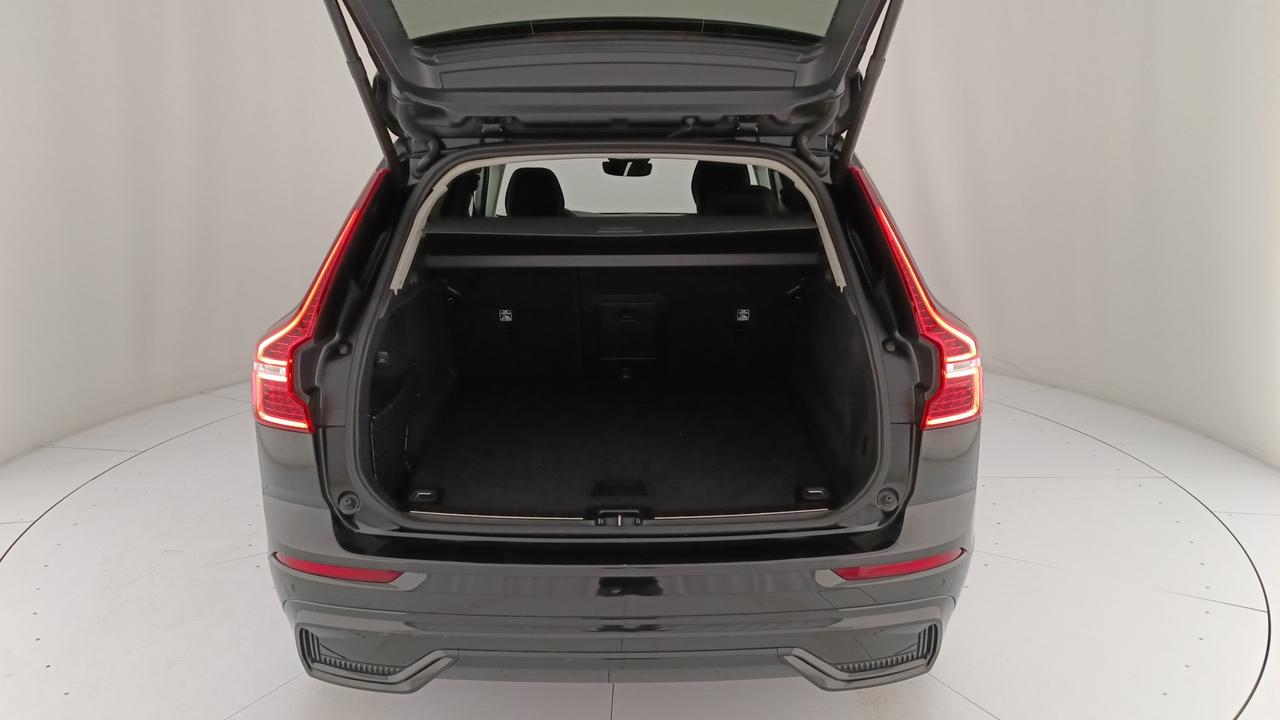 VOLVO XC60 2.0 b4 Plus Dark awd auto