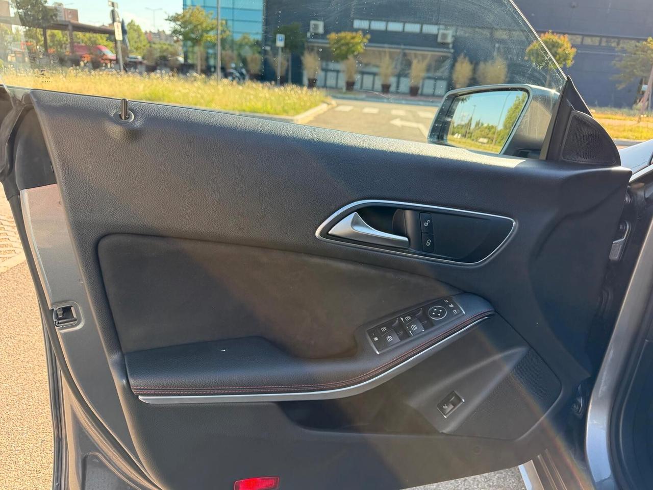 Mercedes-benz CLA 200 d Automatic Premium