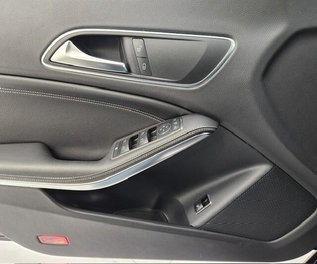 Mercedes-benz CLA 220 Automatic Premium