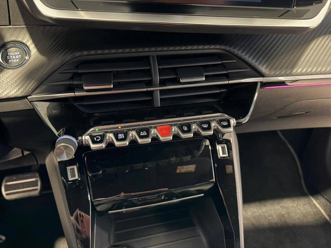 Peugeot 2008 BlueHDi 130 S&S EAT8 GT