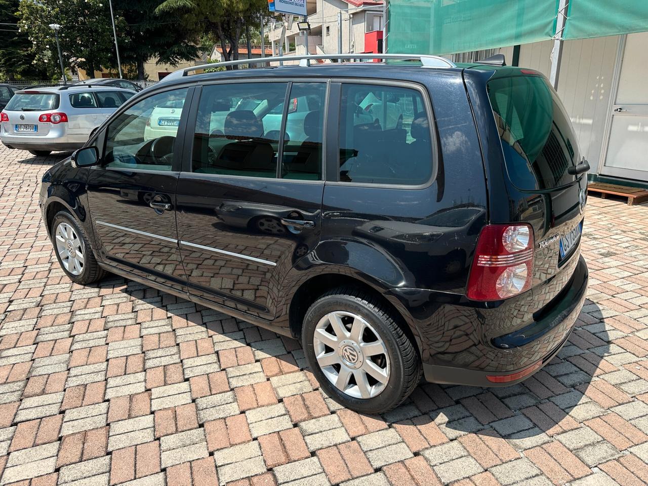 Volkswagen Touran 2.0 TDI DPF Highline 7 Posti