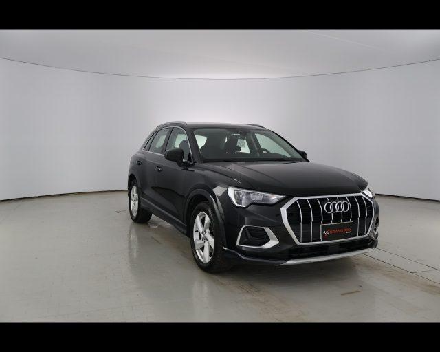 AUDI Q3 35 TDI S tronic Business Advanced