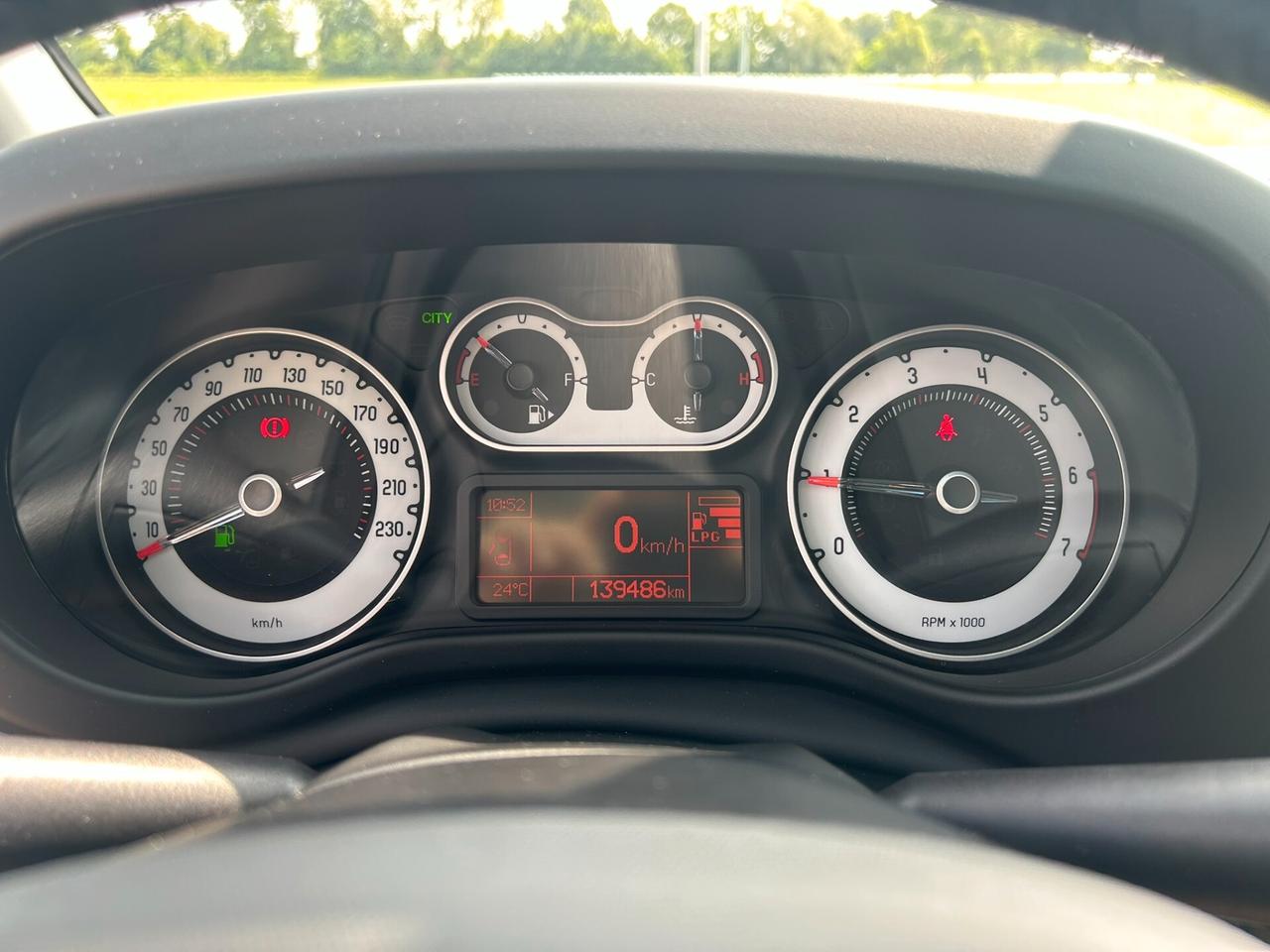 FIAT 500L 1.4 T-JET 120CV GPL Lounge