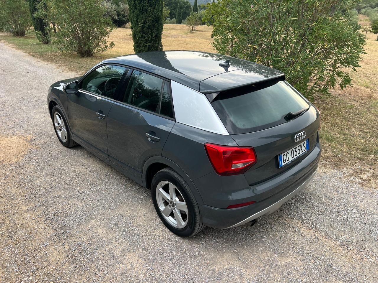 Audi Q2 30 TFSI Business Design