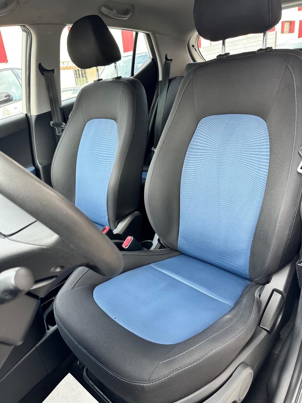 Hyundai i10 - 1.0Bz 65Cv 5P - Neopatentati
