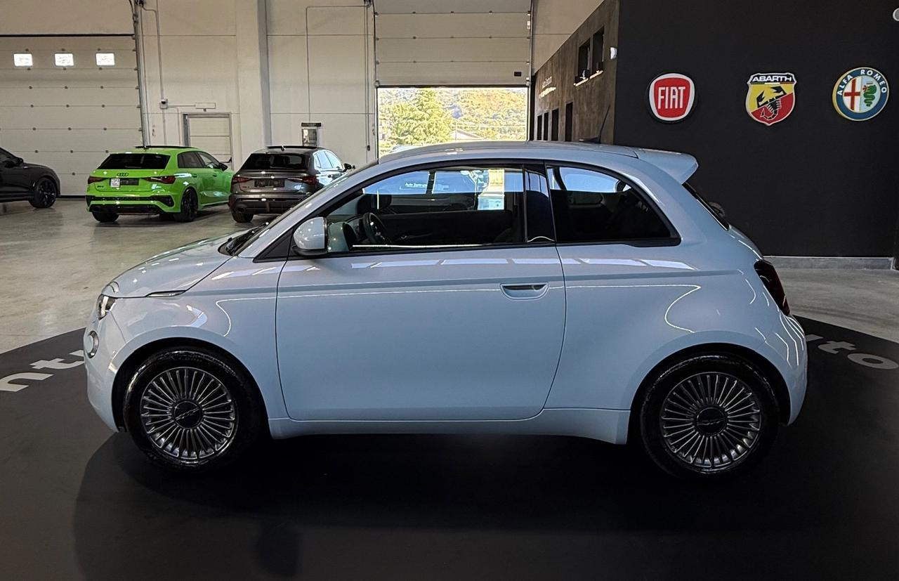 Fiat 500 500e Berlina 42 kWh Passion