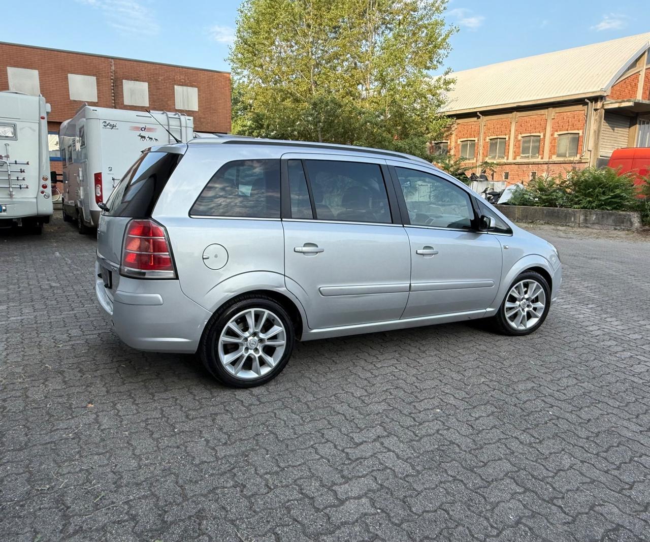 Opel Zafira 1.9 CDTI 120CV Enjoy