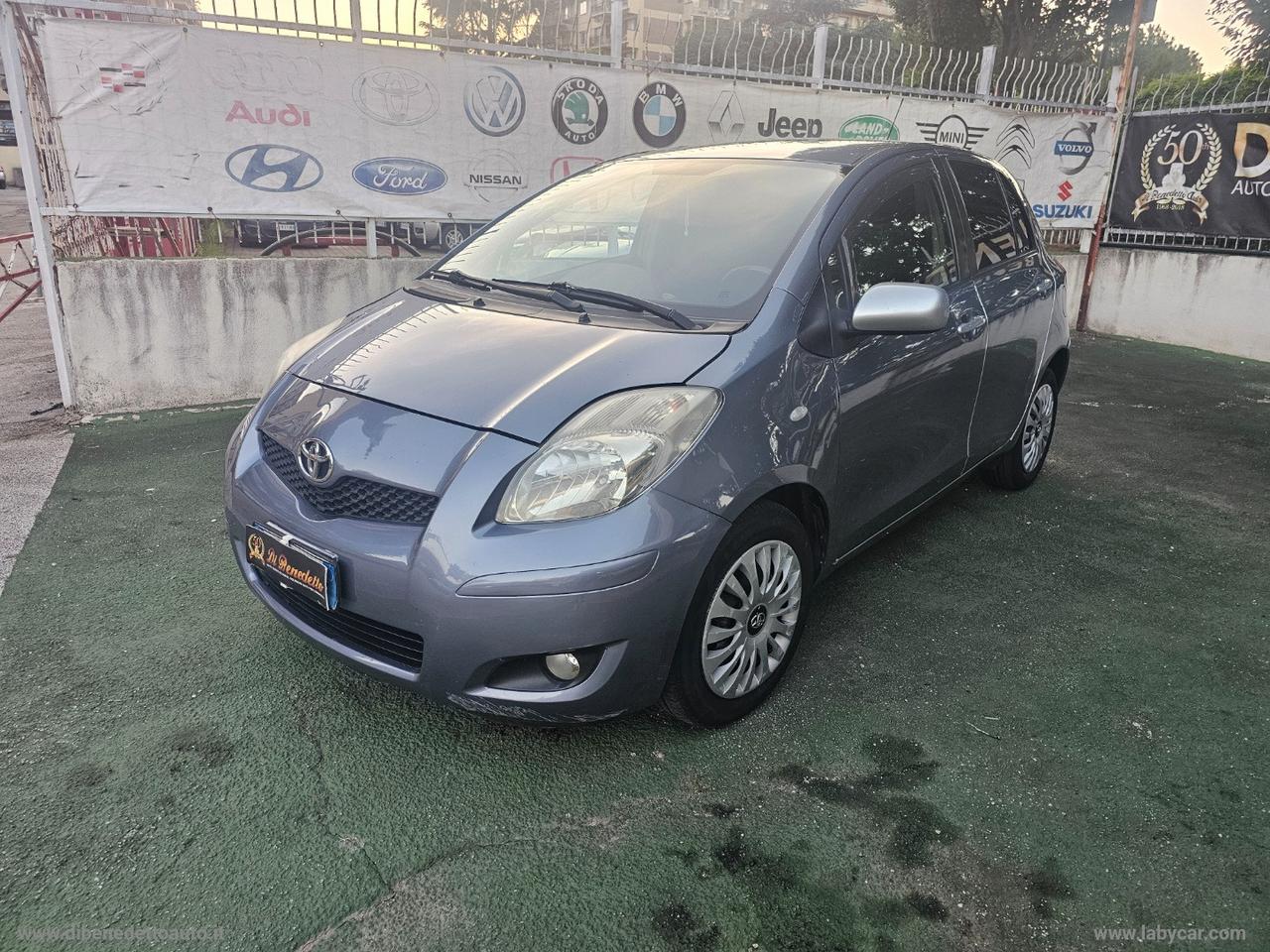 TOYOTA Yaris 1.3 5p. Sol