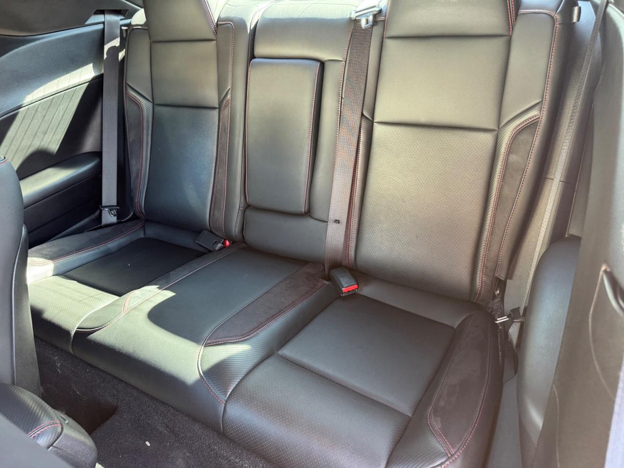 Dodge Challenger 3.6 V6 309cv SRT ALLESTIMENTO