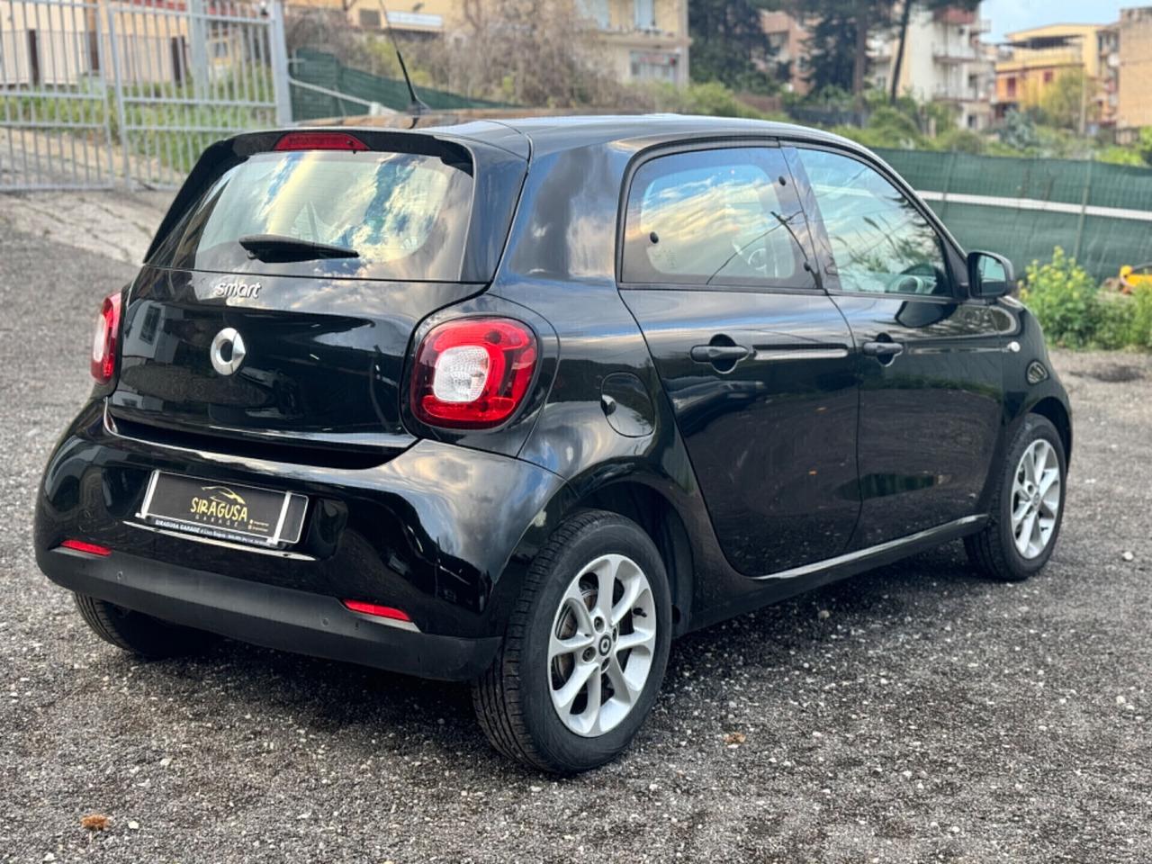 Smart ForFour 70 1.0 Youngster