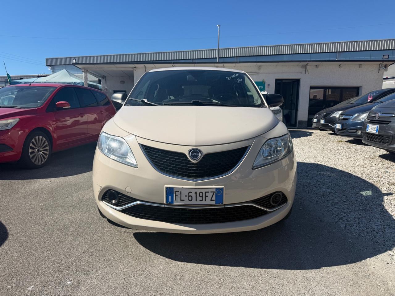 Lancia Ypsilon 1.2 69 CV 5 porte GPL Ecochic Gold