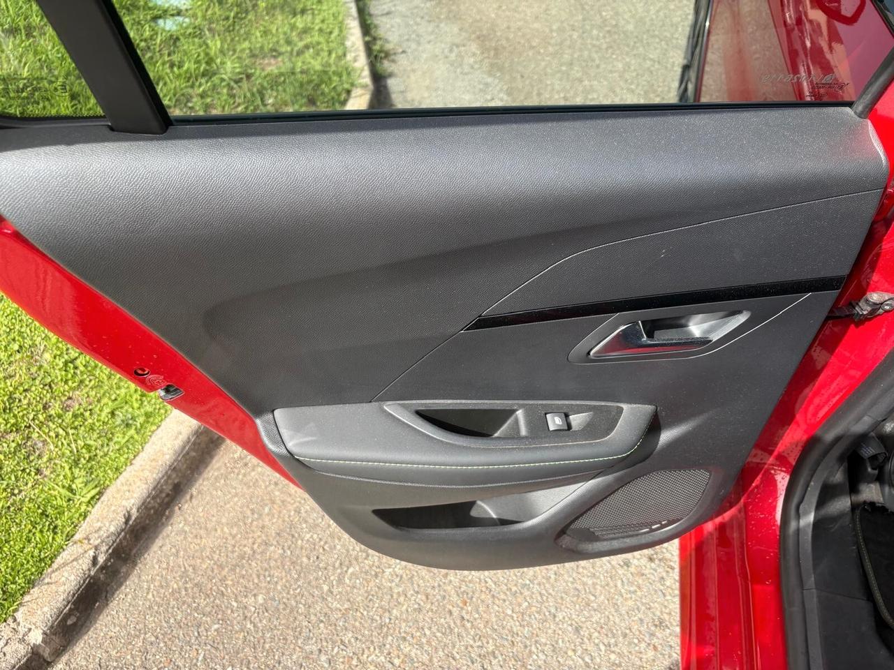 Peugeot 208 PureTech 100 Stop&Start 5 porte GT Line