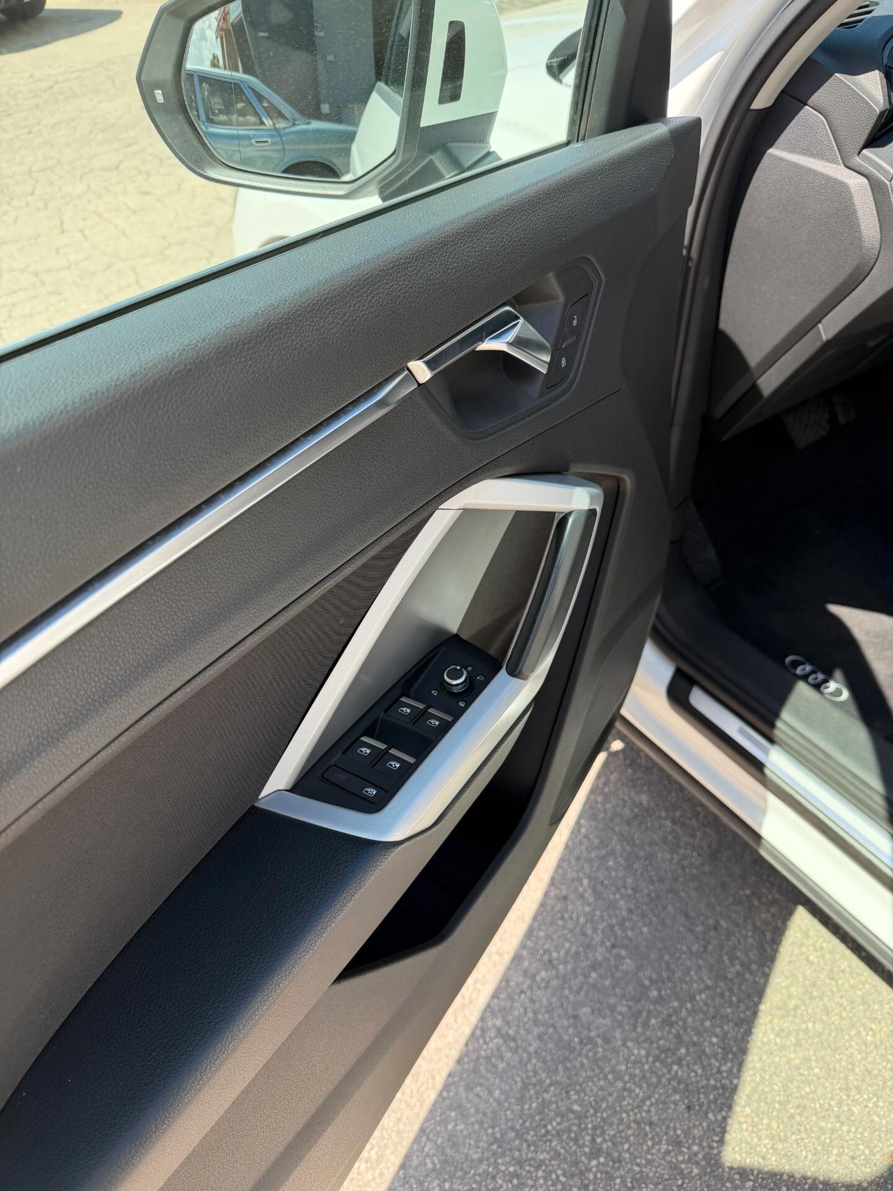 Audi Q3 35 TDI S tronic line edition