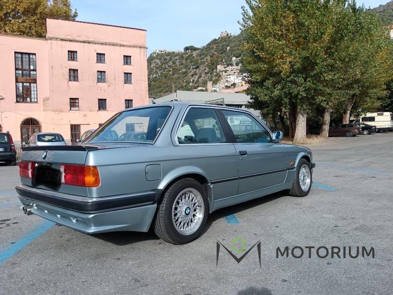 BMW 318 i