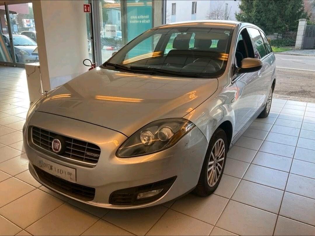 Fiat Croma 1.9 Multijet Emotion