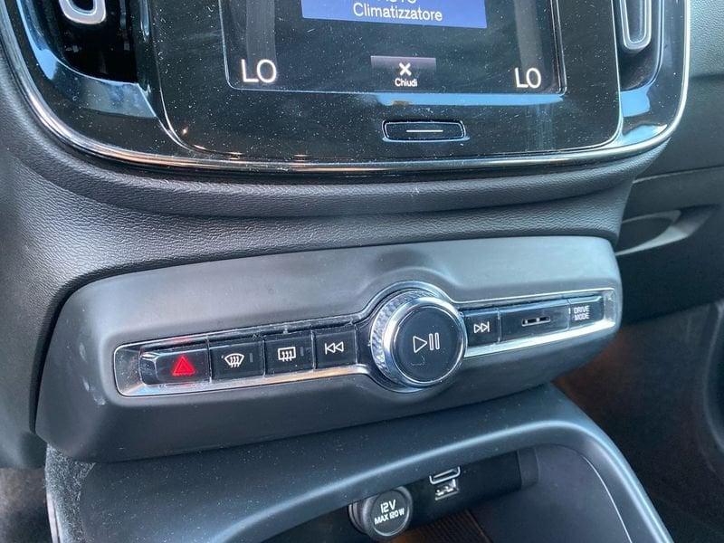 Volvo XC40 1.5 t3 Momentum Pro 163cv auto my21
