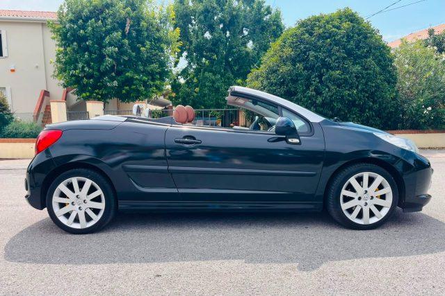 PEUGEOT 207 1.6 VTi 120CV CC Féline