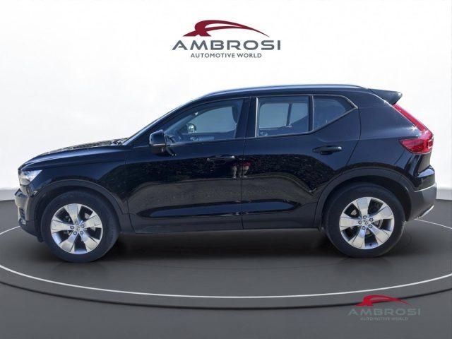 VOLVO XC40 T2 Geartronic Momentum Pro