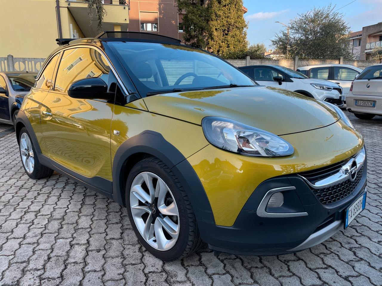 Opel Adam Rocks 1.4 87 CV NEOPATENTATI OK TETTO SUPER FULL!!