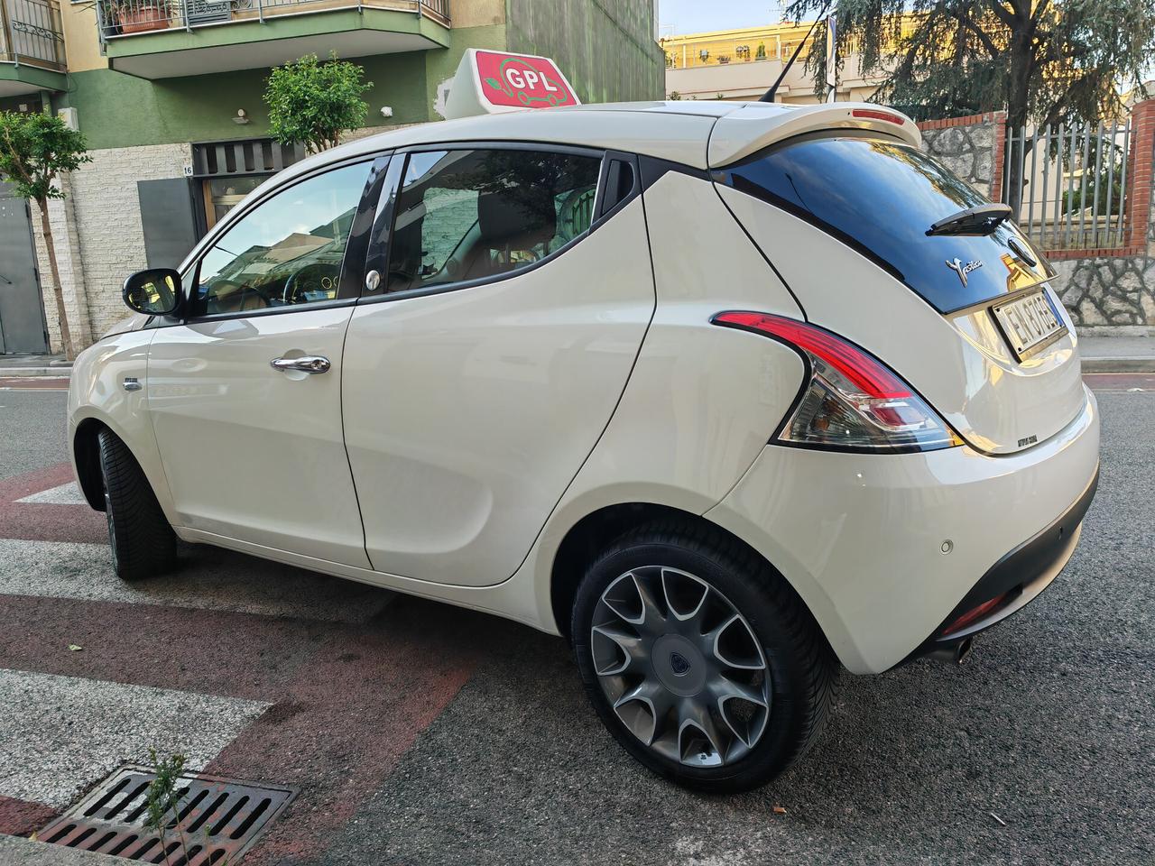 LANCIA Y 1.2 BENZINA GPL CV69 KW51 ECOCHIC GOLD