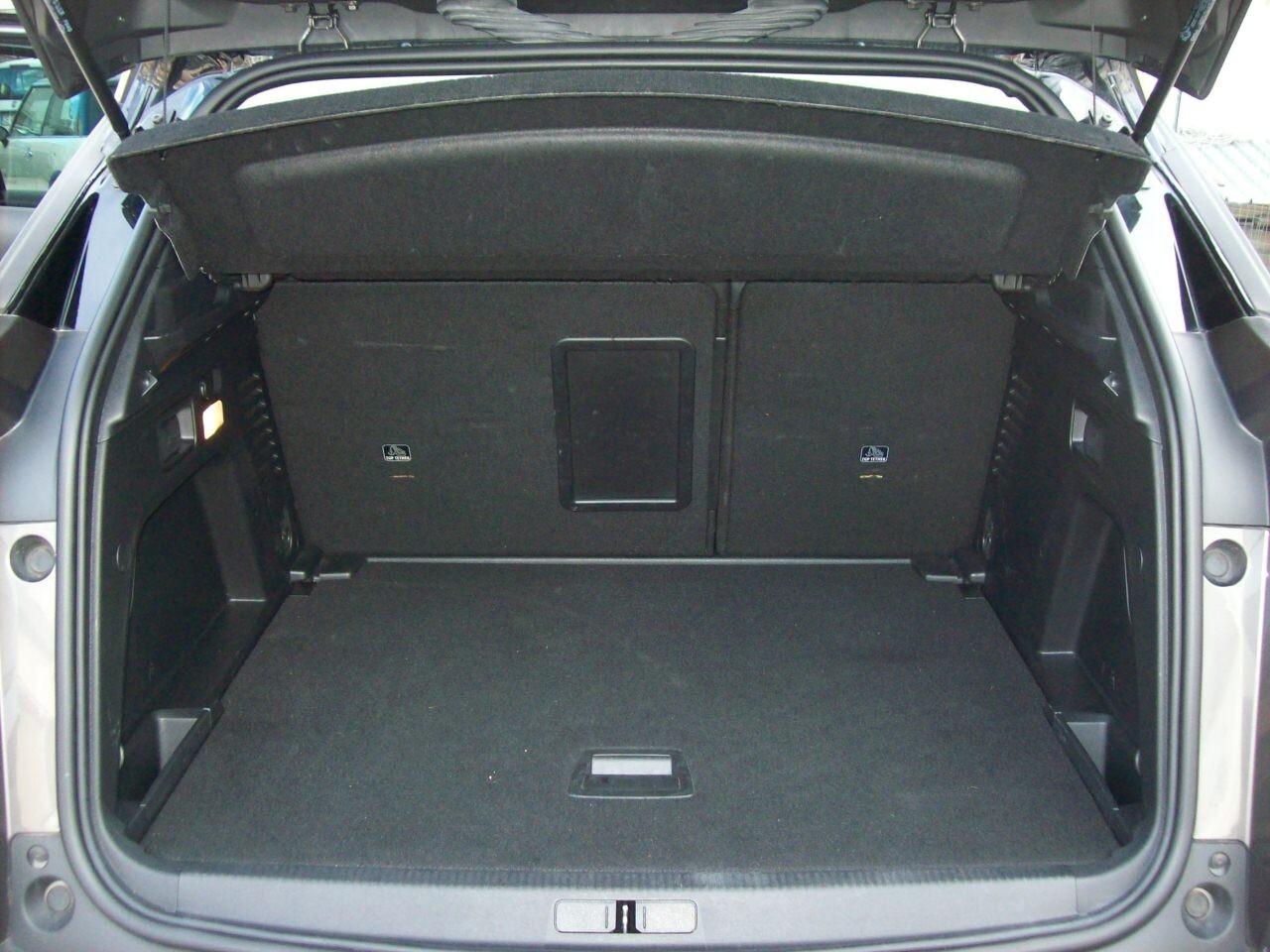 Peugeot 3008 1.5 BlueHDi 130CV S&S EAT8 Allure Pack